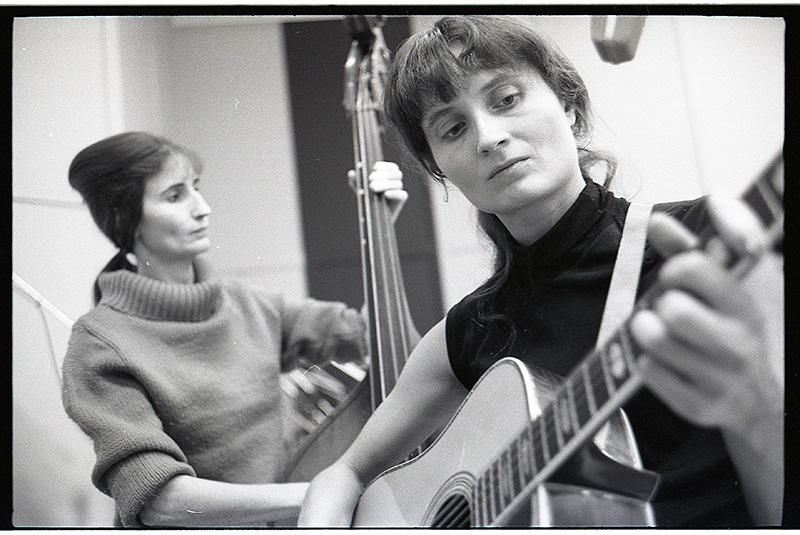 Hazel and Alice 1965. Photograph by John Cohen.