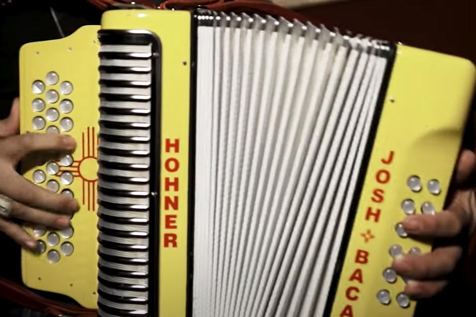 Los Texmaniacs- "Deportee (feat. Lyle Lovett)" [Studio Session]