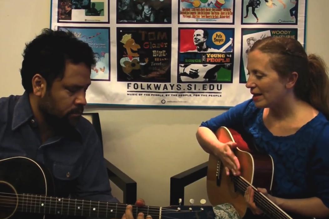 Elizabeth Mitchell and Daniel Littleton- "Sleep Eye" [Live at Smithsonian Folkways | July 2012]