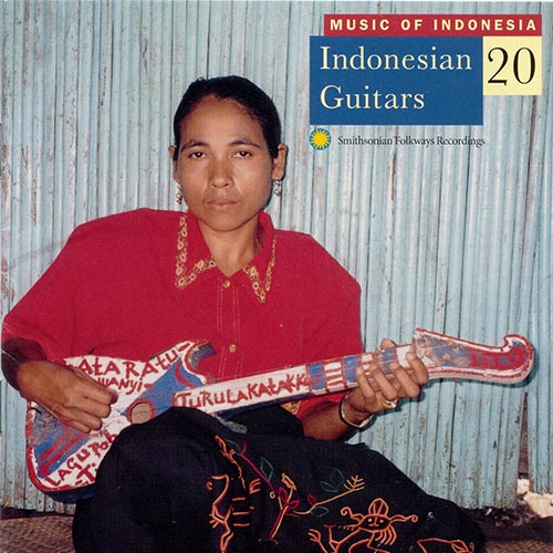 Cover of <i>Music of Indonesia, Vol. 20: Indonesian Guitars</i>, photograph of Ataratu by Aton Rustandi Mulyana.